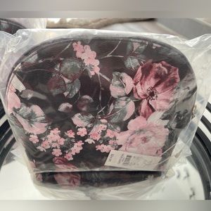 N&Company Makeup bag